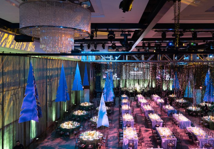 A shot of the dining room from the balcony at the Ziegfeld Ballroom. Big thanks to our event partners, @RafanelliEvents for this stunning look!