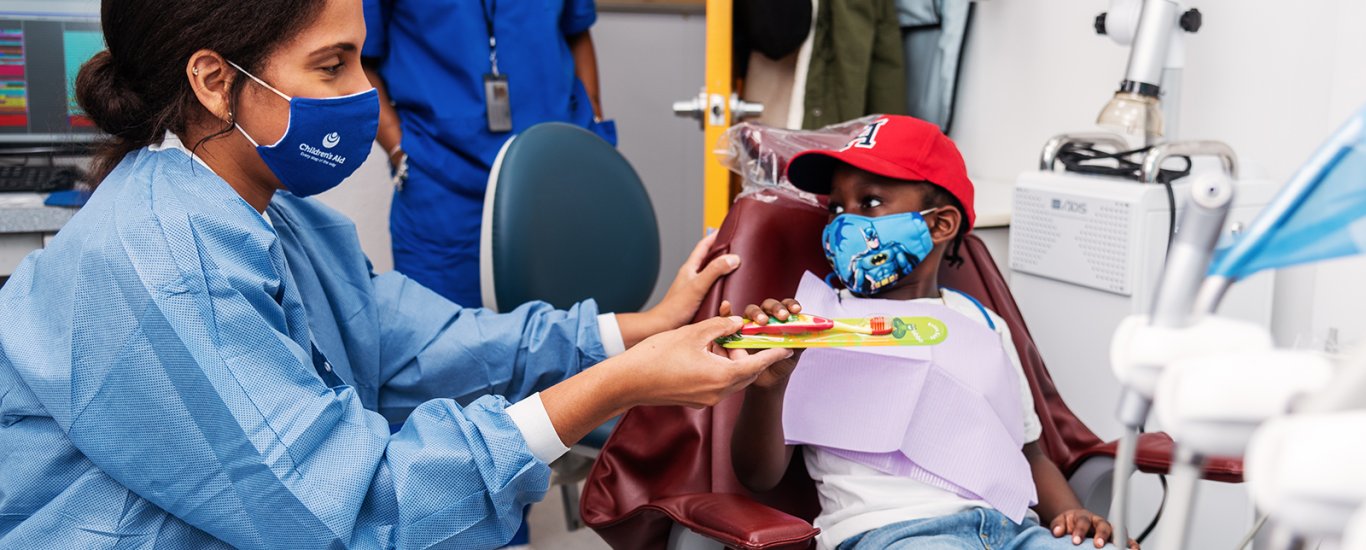 Dentist visit to Children's Aid