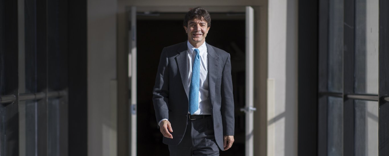 Dr. Raja Flores