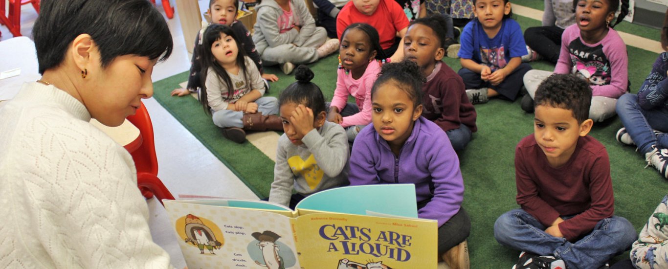 Reading on the Rug with Misa Saburi 