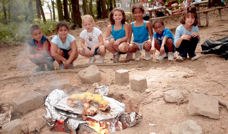 kids campfire cooking