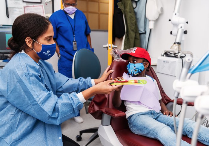 Dentist visit to Children's Aid