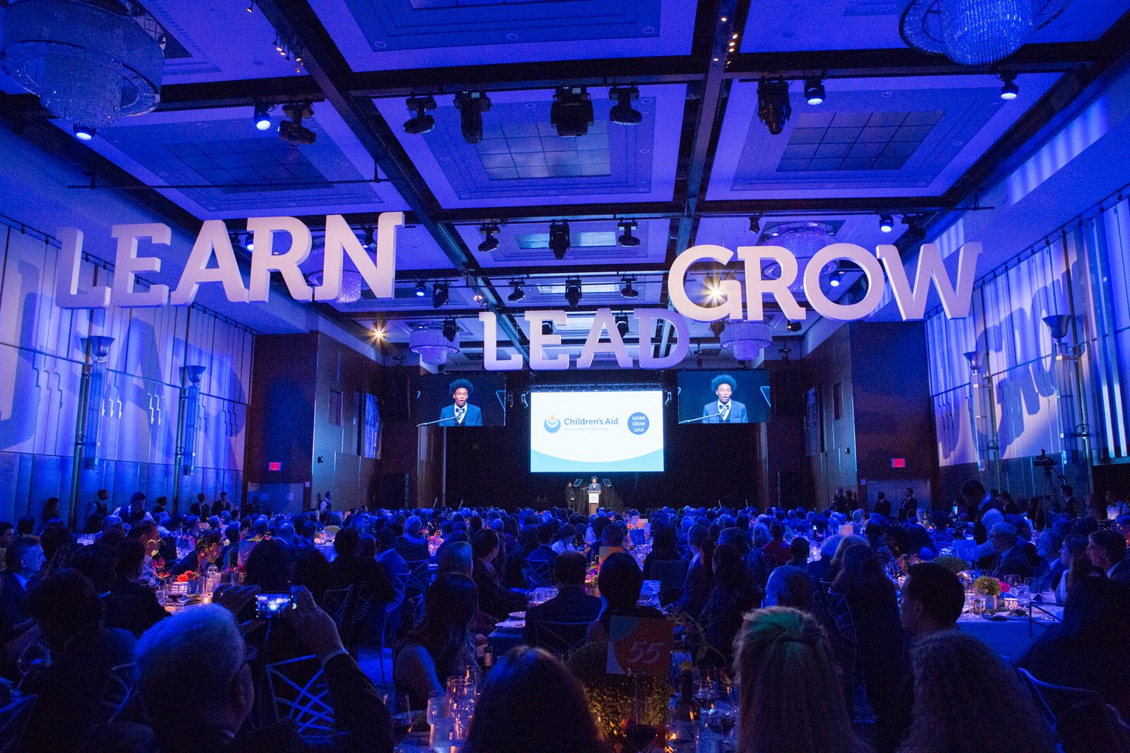 2017 Benefit - Decor with blue lighting